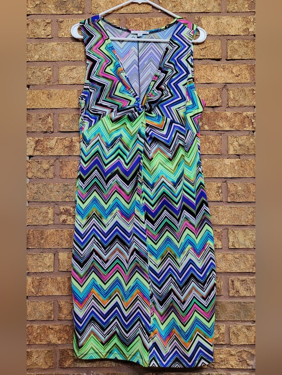 Notations Dresses & Skirts - Notations Chevron Print Sleeveless Shift Dress Multicolor Zig Zag Stretch Size L